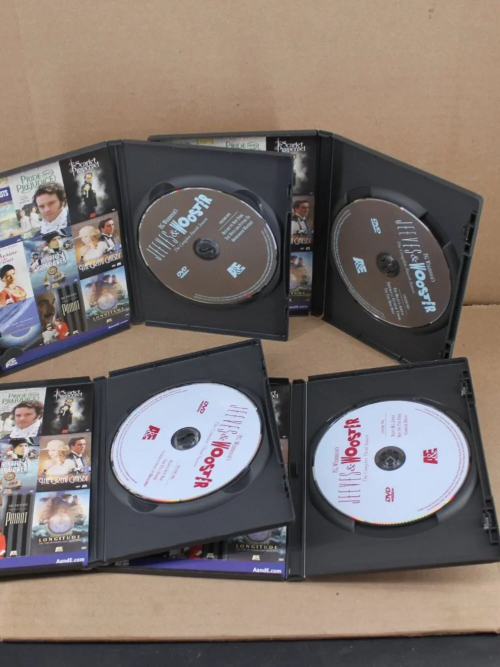 P.G Wodehouse's Jeeves & Woodster Complete Series (DVD) Region 1 Tested - Picture 8 of 9